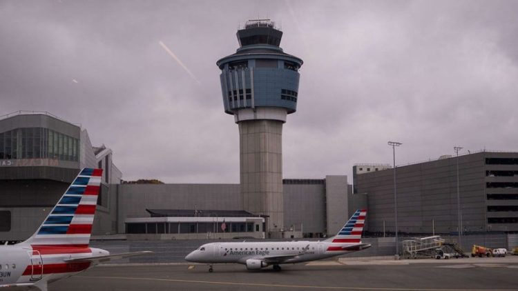 FAA investigates airlines for potential flight cut compliance violations during government shutdown