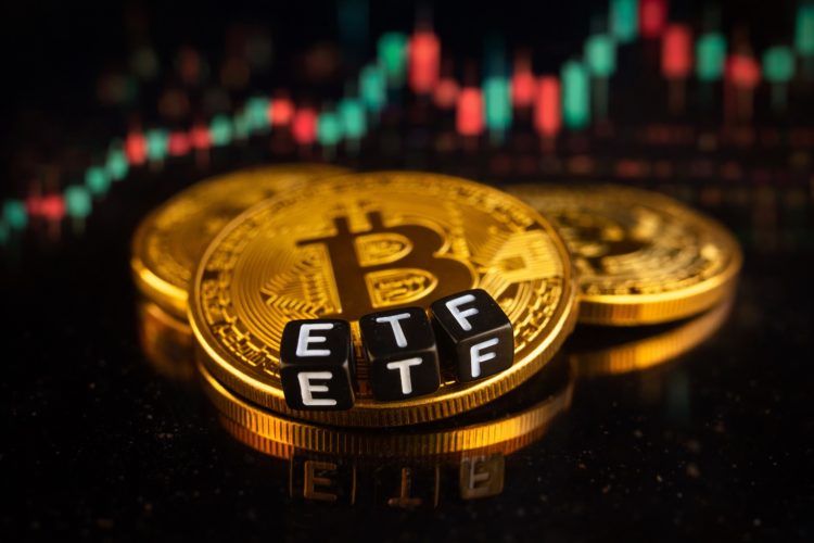 Crypto ETFs Lose $255 Million as Bitcoin and Ether…