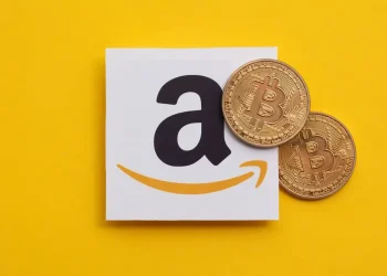 AMZN Stock Prediction: Bull $370 vs Bear $207 in 2026