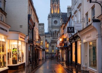 24-year-old travel company files for bankruptcy, cancels trips