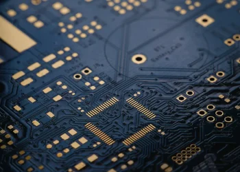 Micron stock price prediction: $385–$2,000 MU scenarios