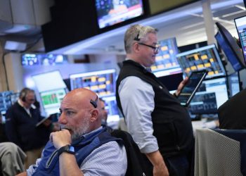 JPMorgan doubles down on stock market, S&P 500