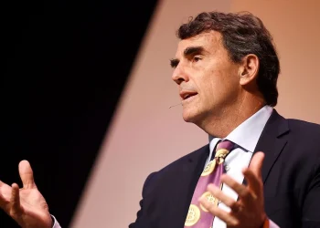 Draper Repeats $250,000 Bitcoin Target After Denying…