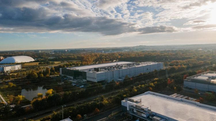 Mark Zuckerberg’s data center: Bigger risk than your house