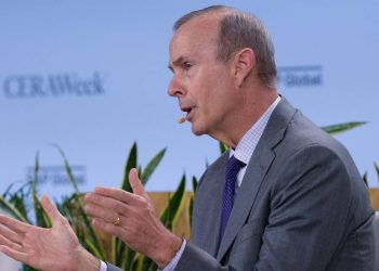 Chevron makes critical move to sidestep Iran oil risk