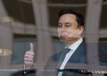 Tesla merger with SpaceX won’t save investors, top analyst says