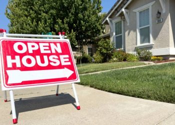 Homeowners face selling decision after housing market shift