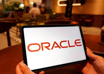 Analyst sends chilling Oracle stock verdict