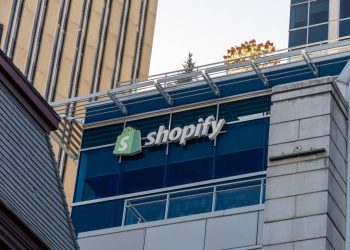 Bank of America argues Amazon retail rival is major AI winner