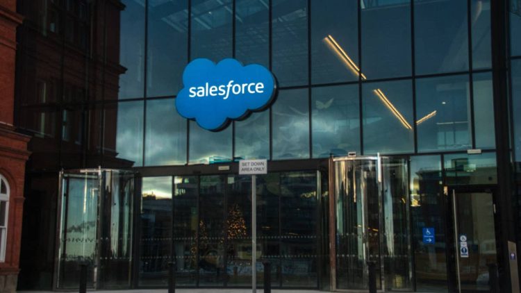 Salesforce receives double blow over an AI product