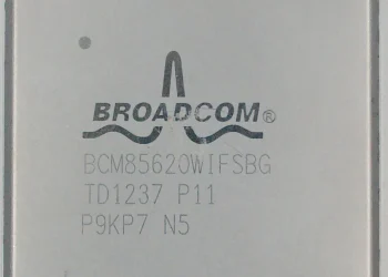 Broadcom AVGO stock prediction: $560 bull vs $265 bear