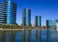 Oracle ORCL stock prediction: $245 bull case vs $95 bear…