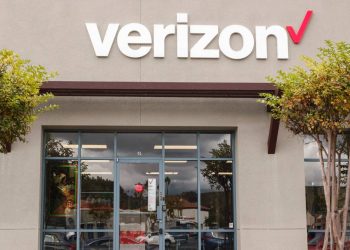 SpaceX set to challenge Verizon, AT&T and T-Mobile with new plans