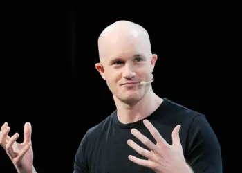 Coinbase CEO Says SEC and CFTC Can Deliver Crypto Clarity…