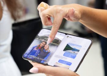 AT&T CEO drops a hot take on the new Apple iPhone Duo