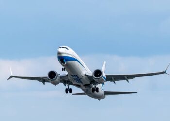 Boeing CEO warns of 737 Max production delays