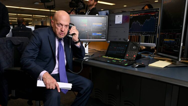 Jim Cramer issues blunt warning on high-dividend stocks