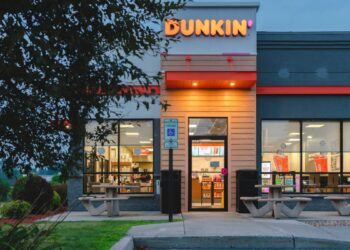 Walmart teams up with popular coffee chain for home delivery