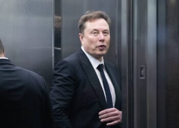 Nasdaq just put SpaceX stock investors on notice