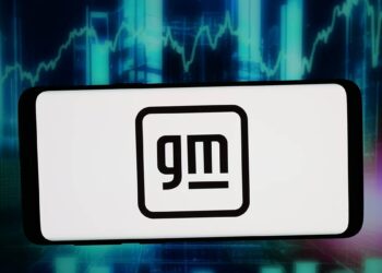 Top analyst strongly resets General Motors target before earnings