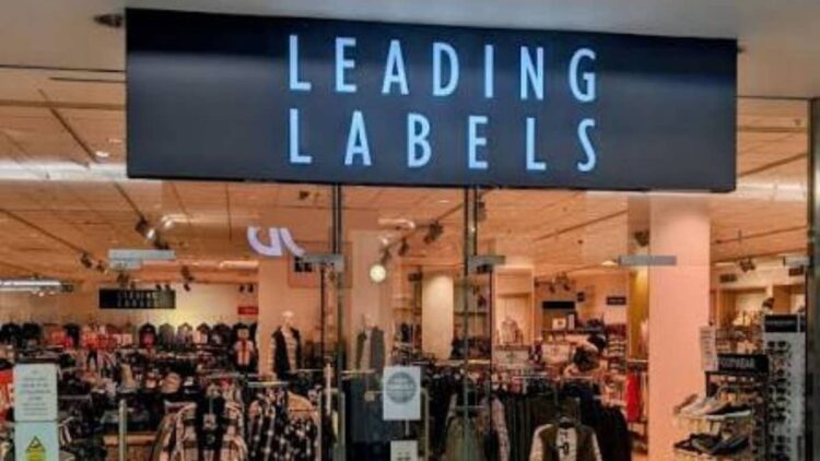 Discount retail giant closing last 15 stores, starts liquidating