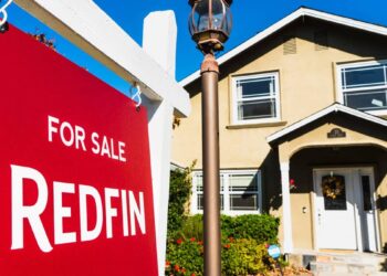 Zillow, Redfin speak on mortgage rate change, housing market