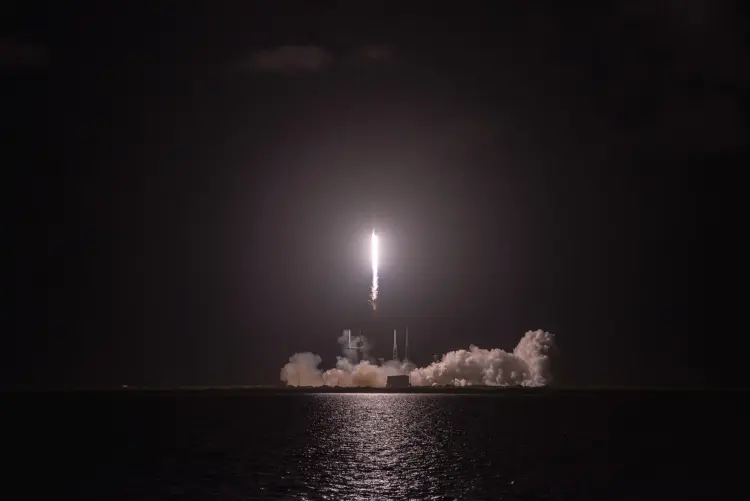 SpaceX vs Honeywell Aerospace: HONA +19% vs SPCX +11% Upside