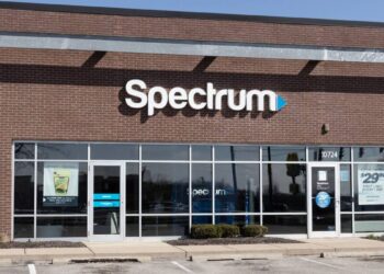 Spectrum hits a snag as it works to curb internet customer exodus