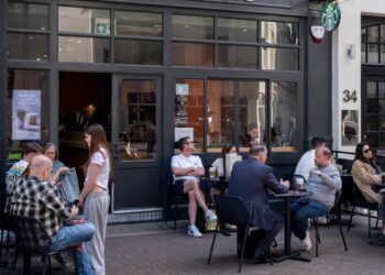 Major coffee chain is closing 250 stores across North America