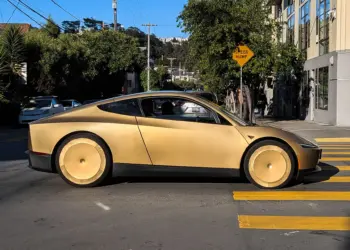 Tesla vs Uber Stock After Robotaxi: TSLA Flat, UBER -6.6%