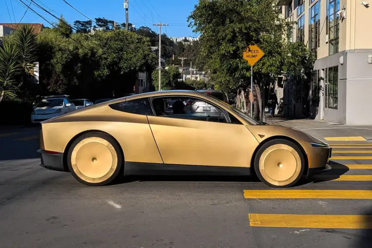 Tesla vs Uber Stock After Robotaxi: TSLA Flat, UBER -6.6%