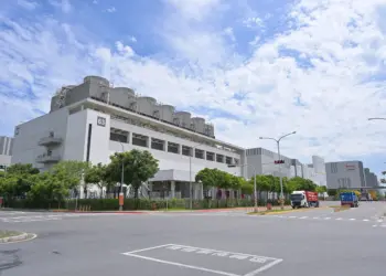 TSMC TSM stock prediction: $610 bull case vs $265 bear case