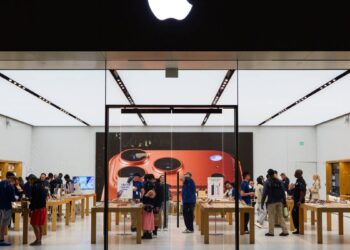 Apple’s biggest AI advantage may face new privacy challenge