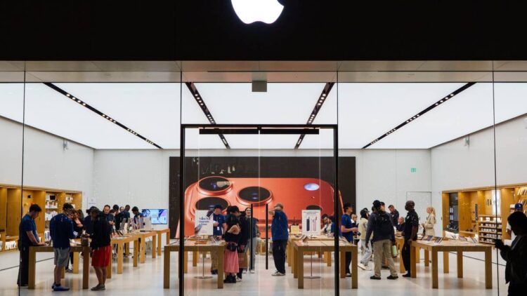 Apple’s biggest AI advantage may face new privacy challenge
