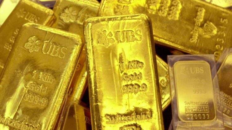Gold plunges, but UBS isn’t budging on its price target