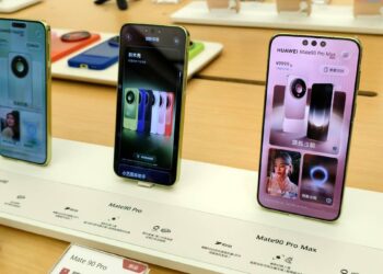 A Chinese tech giant’s new phone leaves 1 question for investors