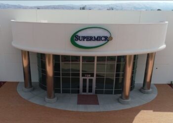 Super Micro stock prediction: $61.64 bull, $24.08 bear