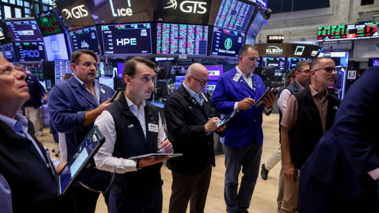 Warren Buffett sends timeless advice to S&P 500 stock investors